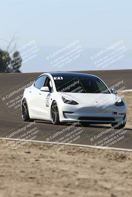 media/Nov-08-2025-Speed Ventures (Sat) [[1c7a6332f5]]/TC B/Session 2 (Turn 2)/